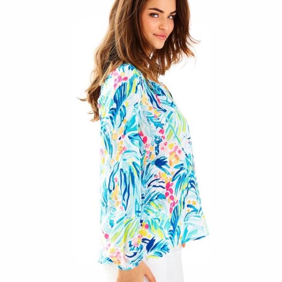 Lilly Pulitzer Willa Tunic Blouse Top in Serene Blue Tippy Top Size S - Picture 2 of 8